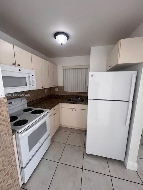 8870 Fontainebleau Blvd 307, Miami, FL 33172