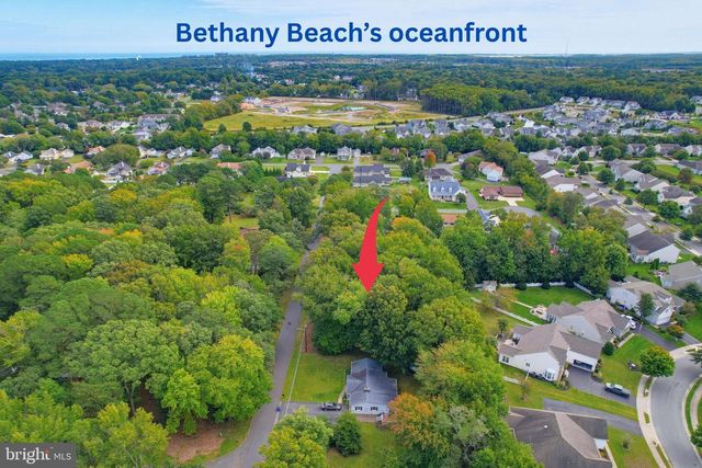 14 HOLLY LN, Ocean View, DE 19970