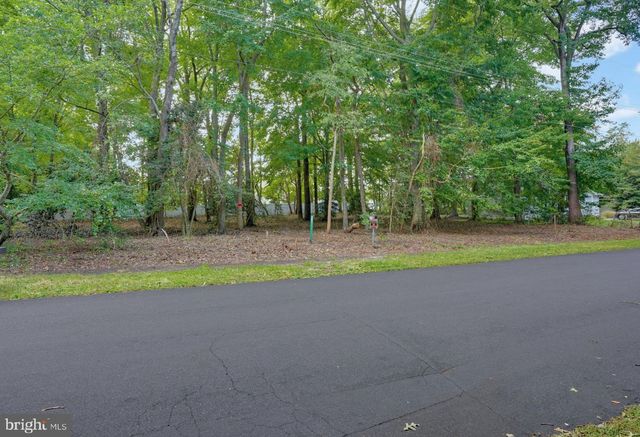 14 HOLLY LN, Ocean View, DE 19970