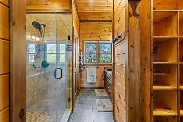 9 Kensington Drive, Mineral Bluff, GA 30559