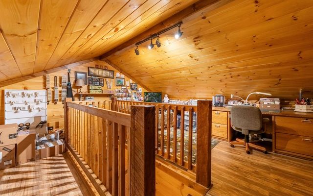 9 Kensington Drive, Mineral Bluff, GA 30559