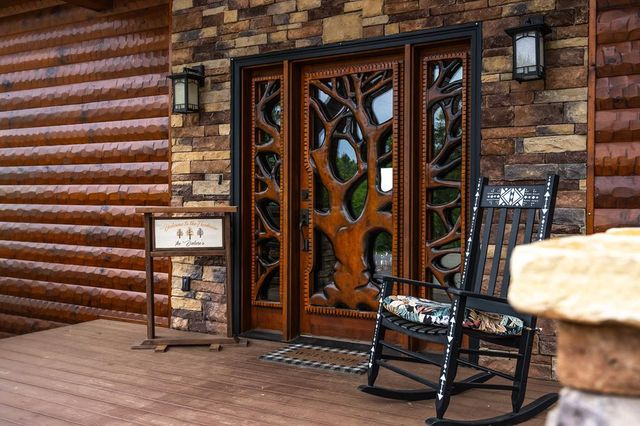 9 Kensington Drive, Mineral Bluff, GA 30559