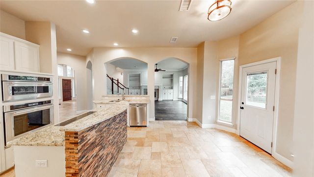 3102 Southwood Drive, Highland Village, TX 75077