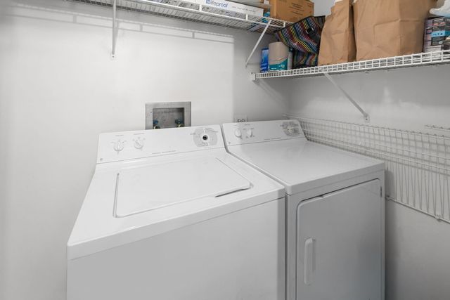 5840 W Lawrence Avenue 405, Chicago, IL 60630