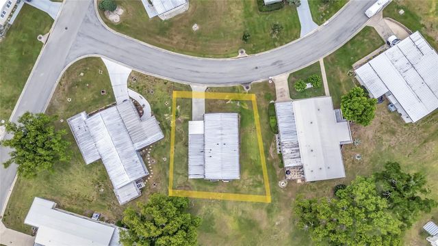 2011 WHITE OAK LANE 20, Zellwood, FL 32798