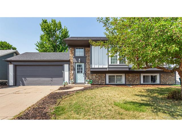 21550 E Alamo Pl, Centennial, CO 80015