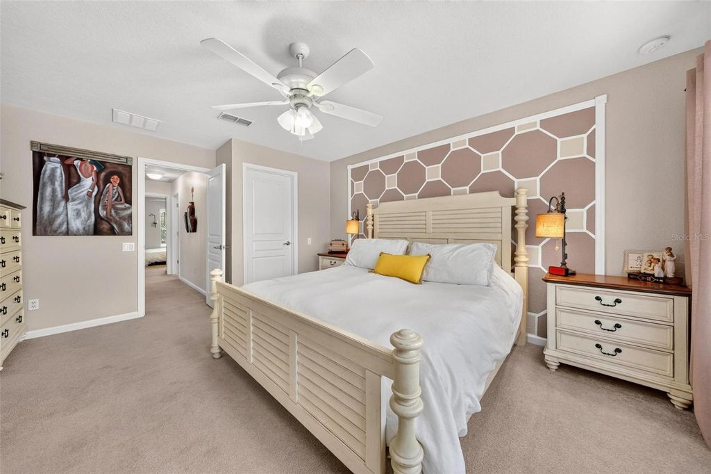 Image 27 of property listing at 12914 VENNETTA WAY, Windermere, FL 34786