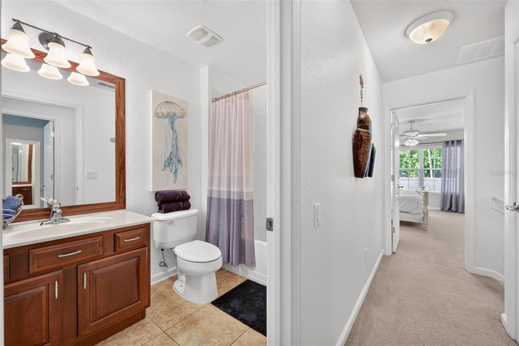 Image 36 of property listing at 12914 VENNETTA WAY, Windermere, FL 34786