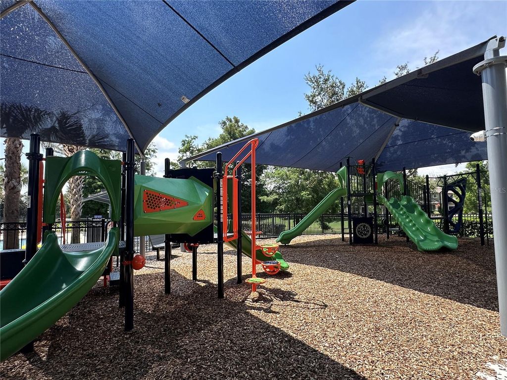 Image 45 of property listing at 12914 VENNETTA WAY, Windermere, FL 34786