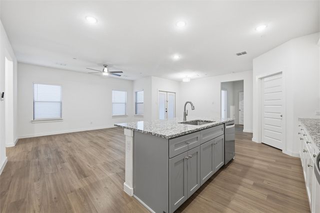 4705 Sunny Pathway, Haltom City, TX 76117