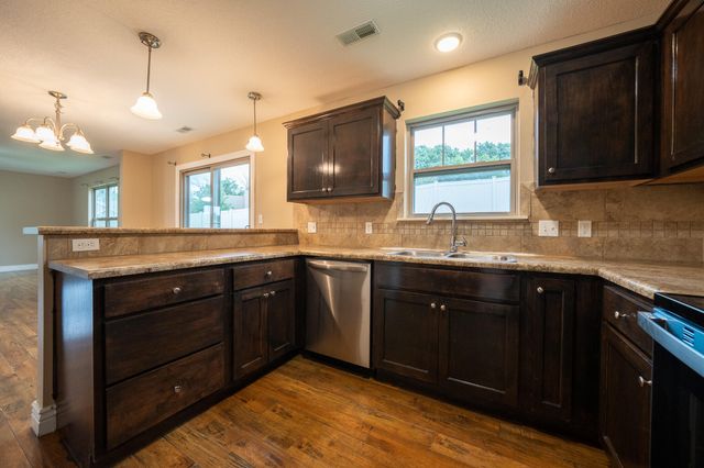1000 S LOUISVILLE DR, Columbia, MO 65203