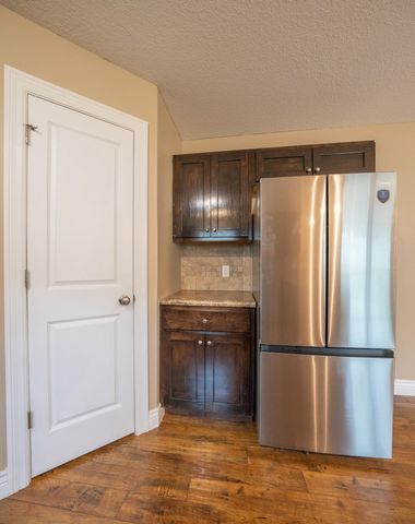 1000 S LOUISVILLE DR, Columbia, MO 65203