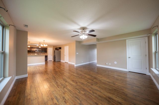 1000 S LOUISVILLE DR, Columbia, MO 65203