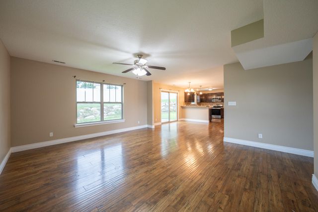 1000 S LOUISVILLE DR, Columbia, MO 65203