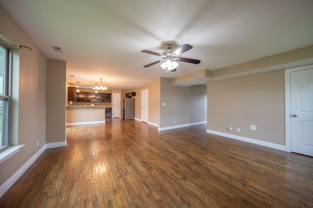 1000 S LOUISVILLE DR, Columbia, MO 65203