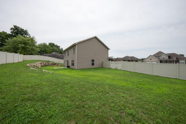 1000 S LOUISVILLE DR, Columbia, MO 65203