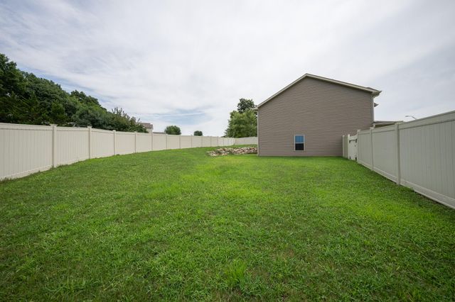 1000 S LOUISVILLE DR, Columbia, MO 65203