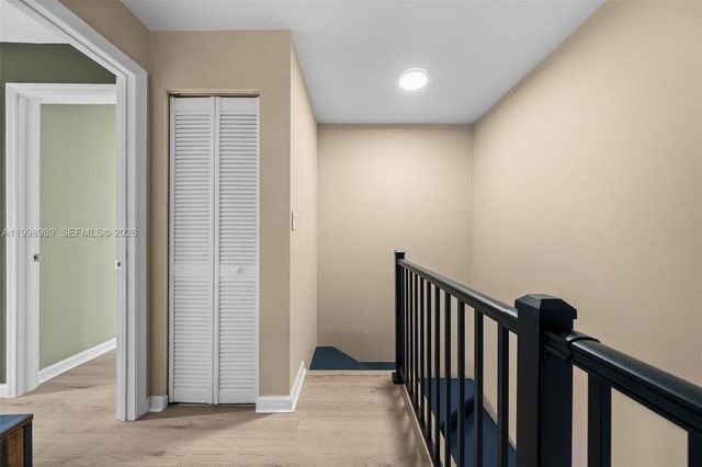 11166 NW 37th St, Sunrise, FL 33351