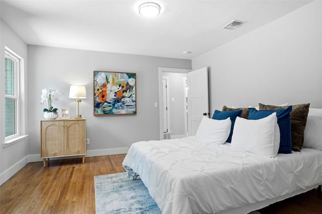 5452 Santa Barbara Avenue, Fort Worth, TX 76114
