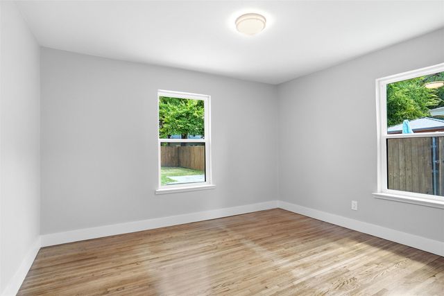5452 Santa Barbara Avenue, Fort Worth, TX 76114