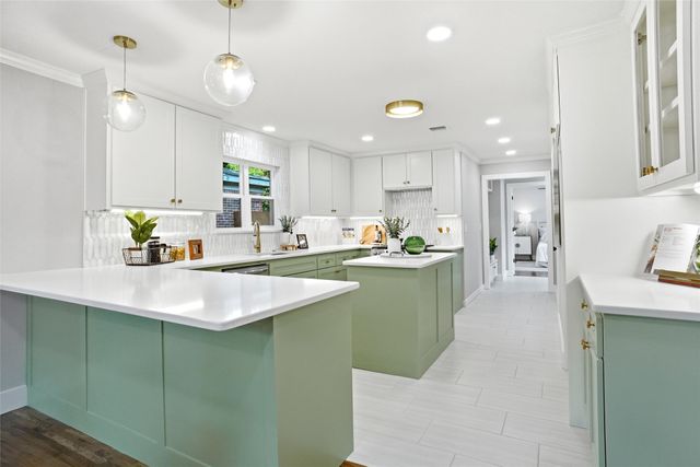 5452 Santa Barbara Avenue, Fort Worth, TX 76114