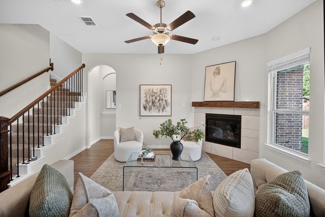 1352 Lake Grove Drive, Little Elm, TX 75068