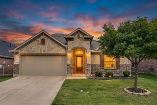 1352 Lake Grove Drive, Little Elm, TX 75068