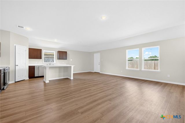 935 Antelope Trail, Temple, TX 76504