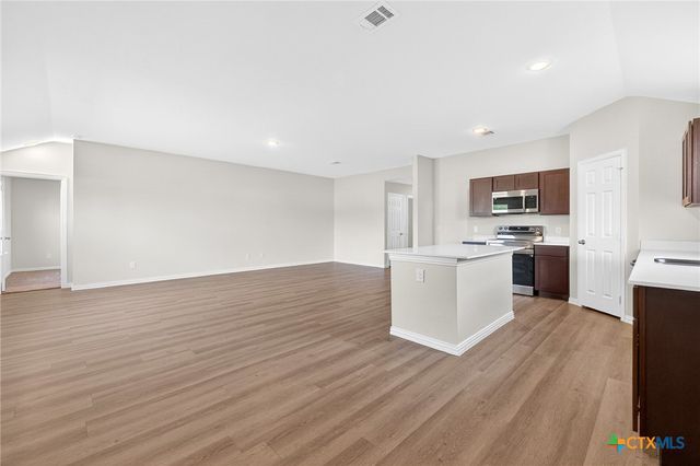 935 Antelope Trail, Temple, TX 76504