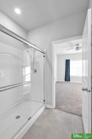 8522 S 63rd Street, Papillion, NE 68157