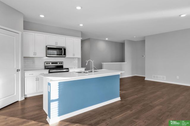 8522 S 63rd Street, Papillion, NE 68157