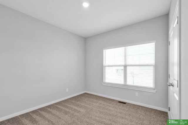 8522 S 63rd Street, Papillion, NE 68157