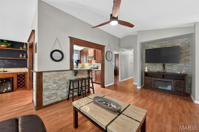 100 Holly Green Drive, Ballwin, MO 63021