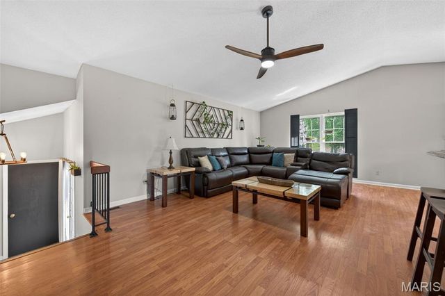 100 Holly Green Drive, Ballwin, MO 63021