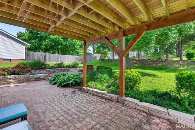 100 Holly Green Drive, Ballwin, MO 63021