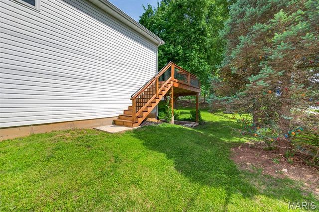 100 Holly Green Drive, Ballwin, MO 63021
