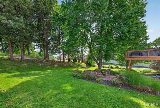 100 Holly Green Drive, Ballwin, MO 63021