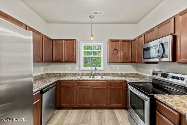 359 Frisco Way, Holly Ridge, NC 28445