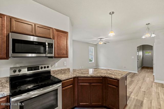 359 Frisco Way, Holly Ridge, NC 28445