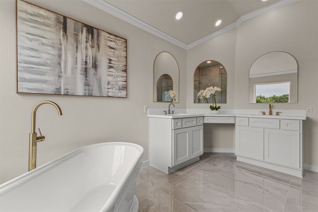4 Foxborough Court, Heath, TX 75032
