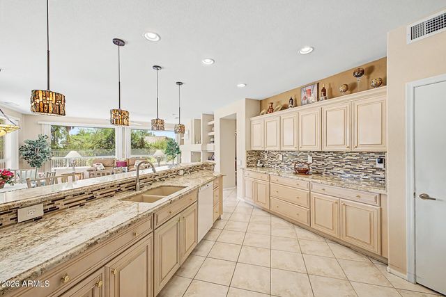 19869 N SHADOW MOUNTAIN Drive, Surprise, AZ 85374