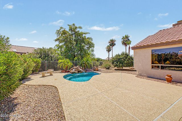 19869 N SHADOW MOUNTAIN Drive, Surprise, AZ 85374