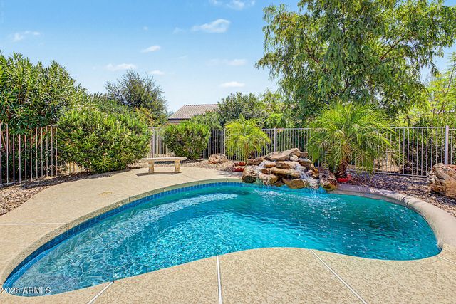 19869 N SHADOW MOUNTAIN Drive, Surprise, AZ 85374