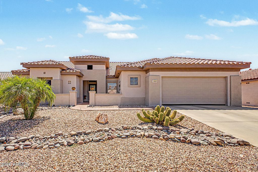 19869 N SHADOW MOUNTAIN Drive, Surprise, AZ 85374