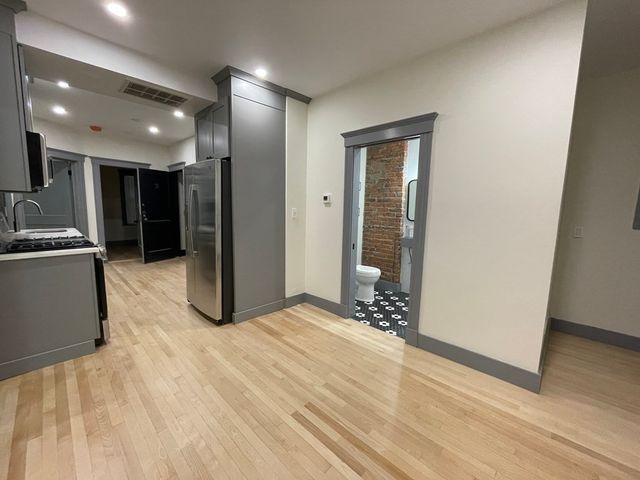 41 Long Ave 1, Boston, MA 02134