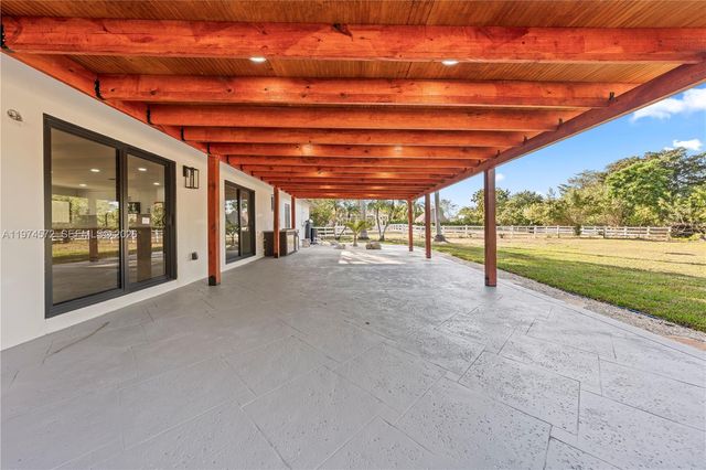 15131 SW 31st Ct, Davie, FL 33331