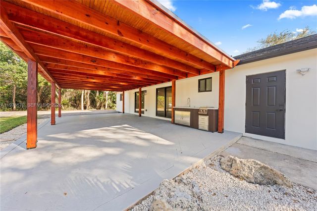 15131 SW 31st Ct, Davie, FL 33331