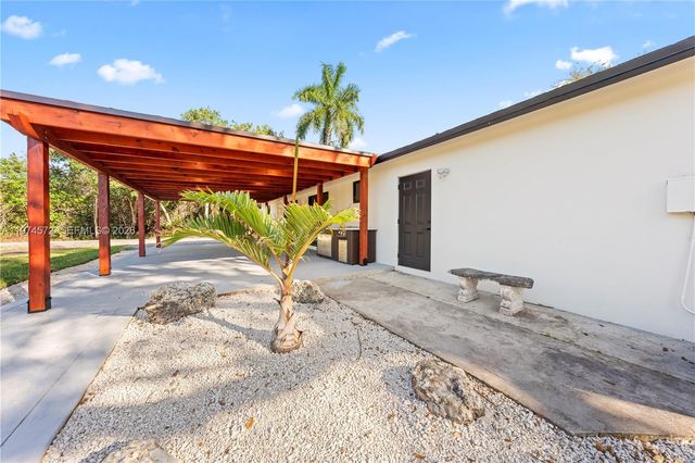 15131 SW 31st Ct, Davie, FL 33331