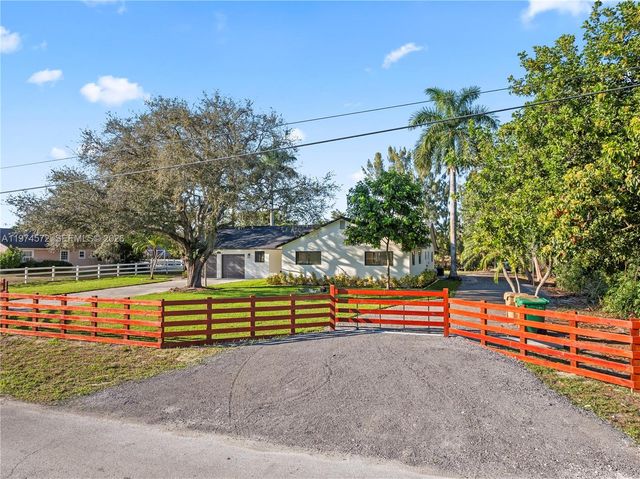 15131 SW 31st Ct, Davie, FL 33331