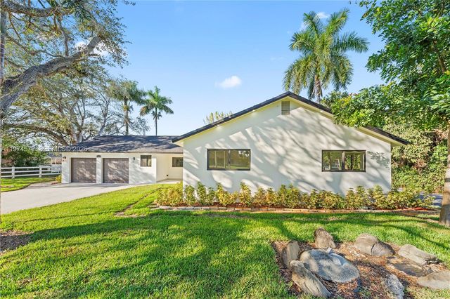 15131 SW 31st Ct, Davie, FL 33331